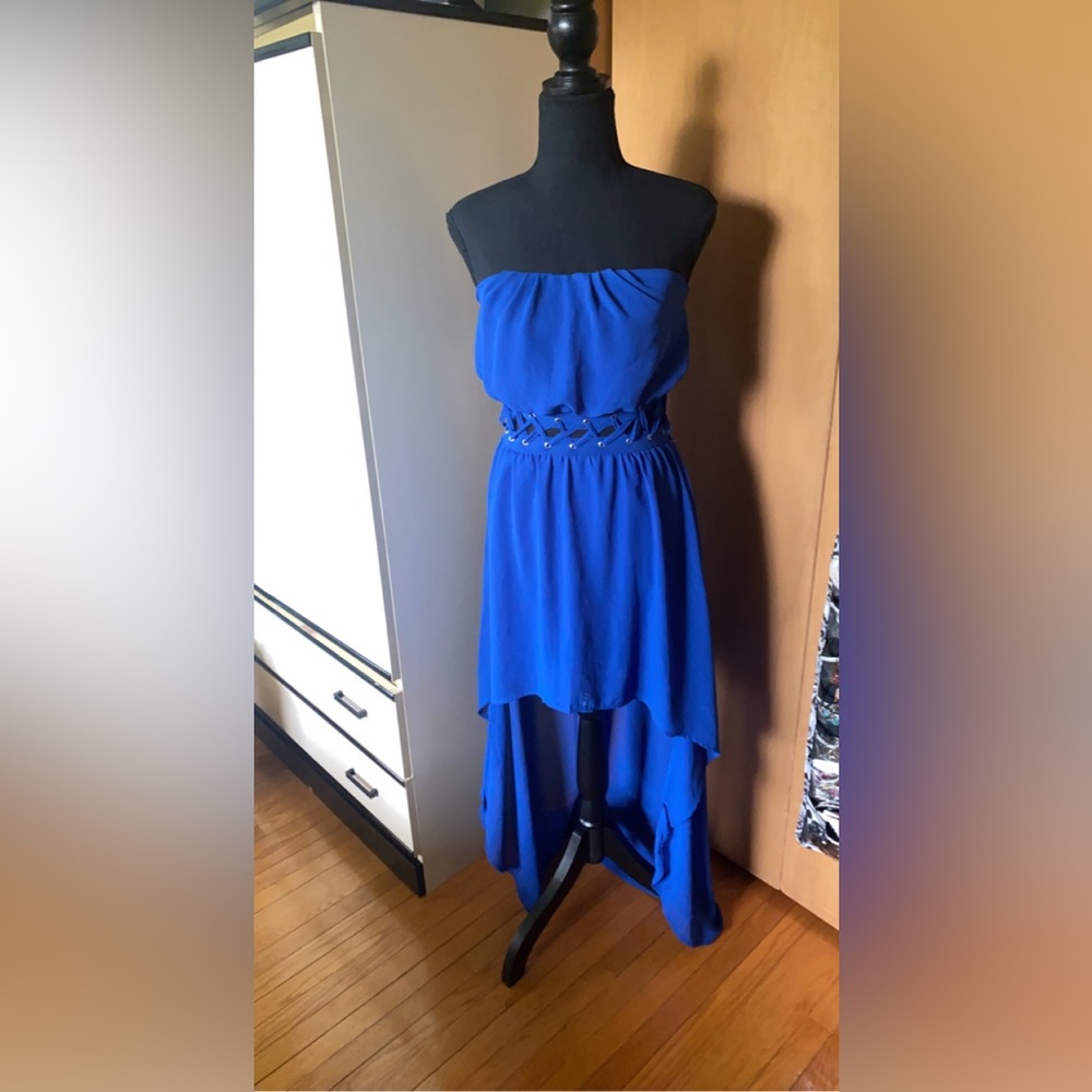 Blue strapless dress